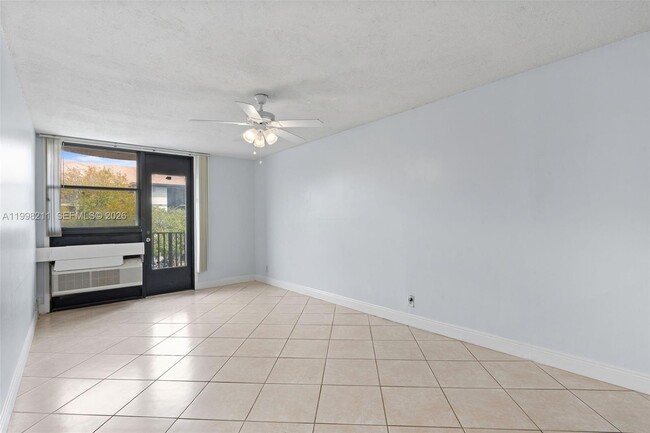 Photo - 2771 Riverside Dr Unit 316-A