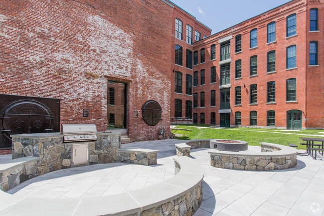 Junction Shop Lofts