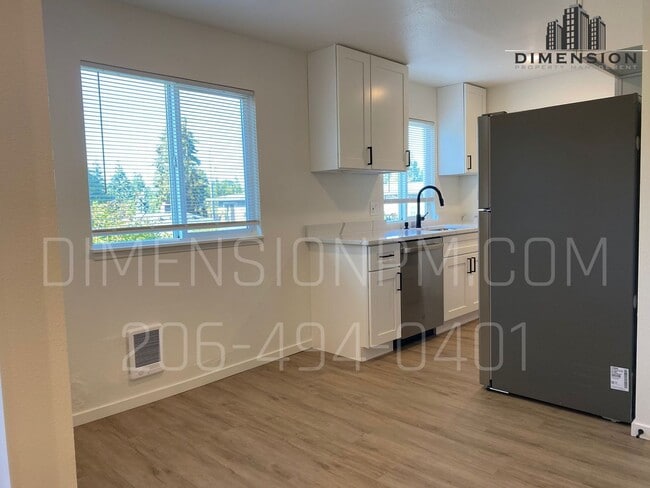 Centrally Located Apartments in Burien!