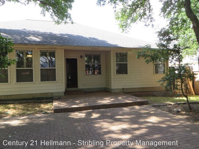 Photo - 4 br, 2 bath House - 450 Logan Ranch Road