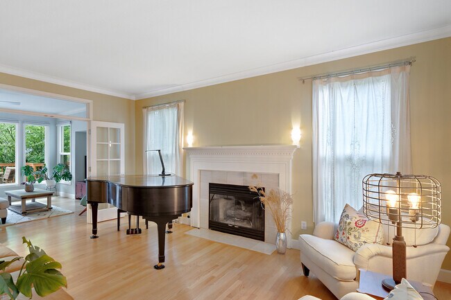 Building Photo - 4972 Hampton Ct Rental