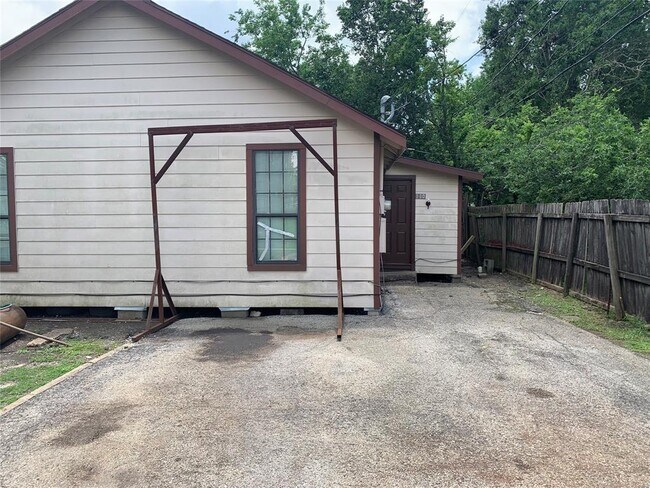 Photo - 604 Randall St