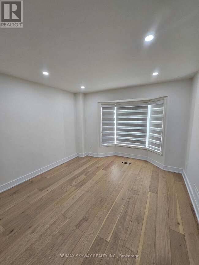 Photo - 546 Turnbridge Rd