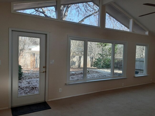 Photo - ALL Utilities Included!