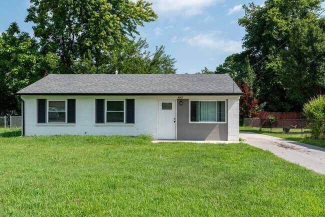 Building Photo - Beautiful 3-Bedroom Home with Private Patio!