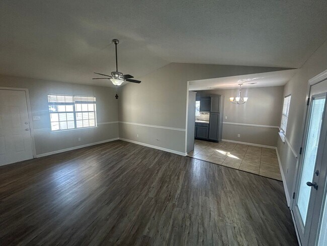 Photo - 2729 Temperance Dr