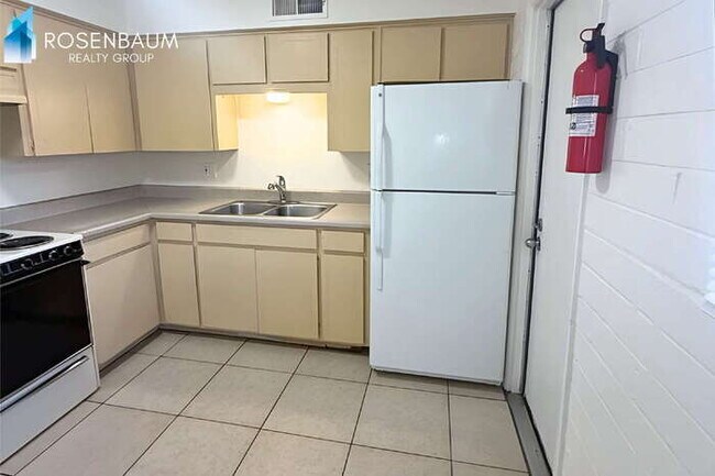 Photo - 10831 N 18th Ave Unit 3