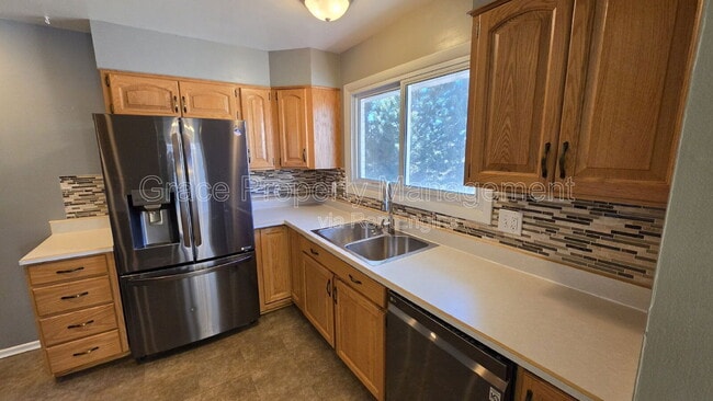 Photo - 2871 S Golden Way