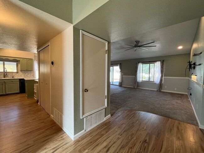 Photo - 3 Bedroom Home