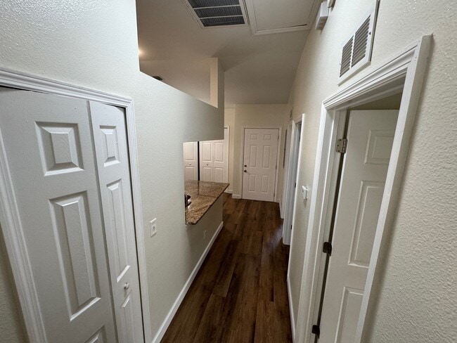 Photo - 718 Lucaya Dr