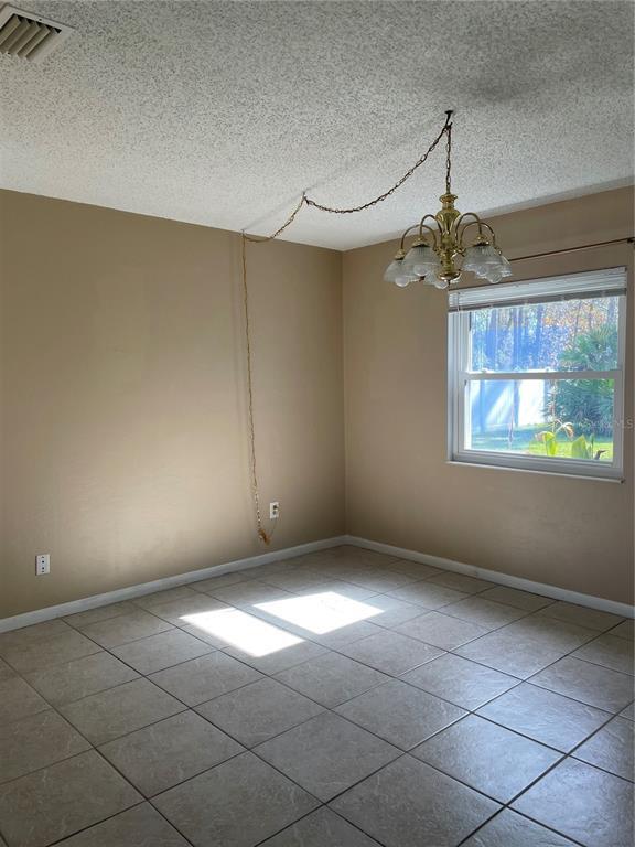 Photo - 86 Ferndale Ln