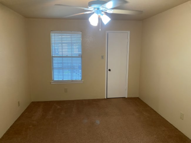 Photo - 9700 Leawood Blvd