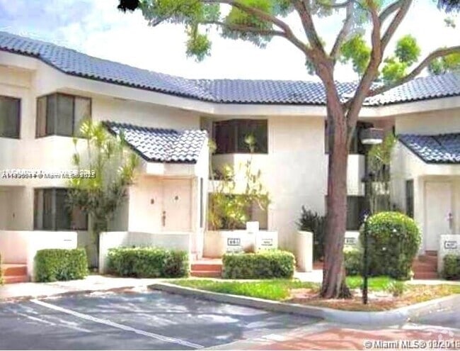 Building Photo - 8082 NW 15th Manor Unit 8082 Rental
