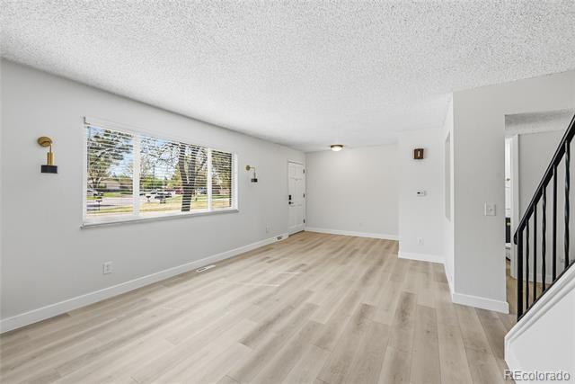 Photo - 183 Vance St