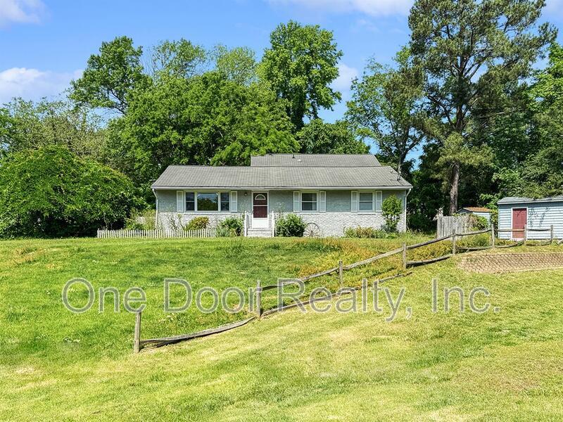 Photo - 117 Winston Dr