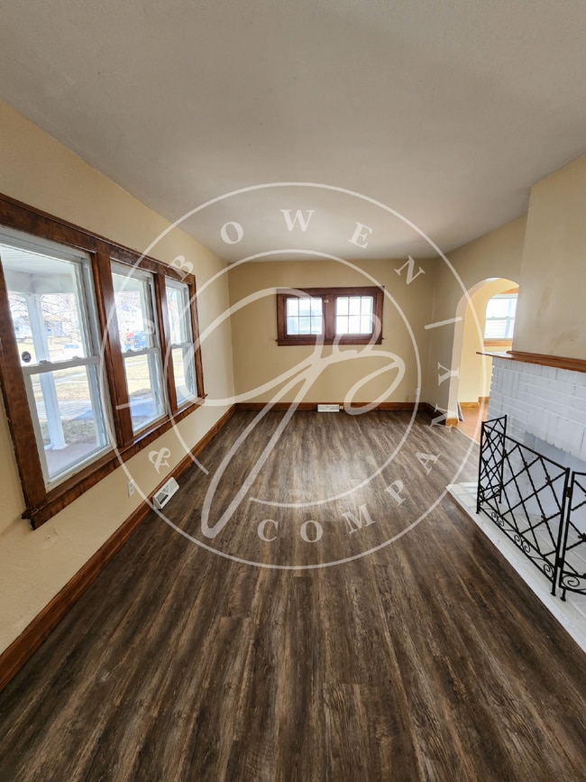 Photo - 3 bed 1 bath over 1200 Sq ft. and full basement!