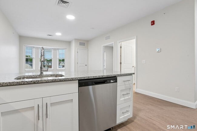 Photo - 55 Steele Blvd Unit 217