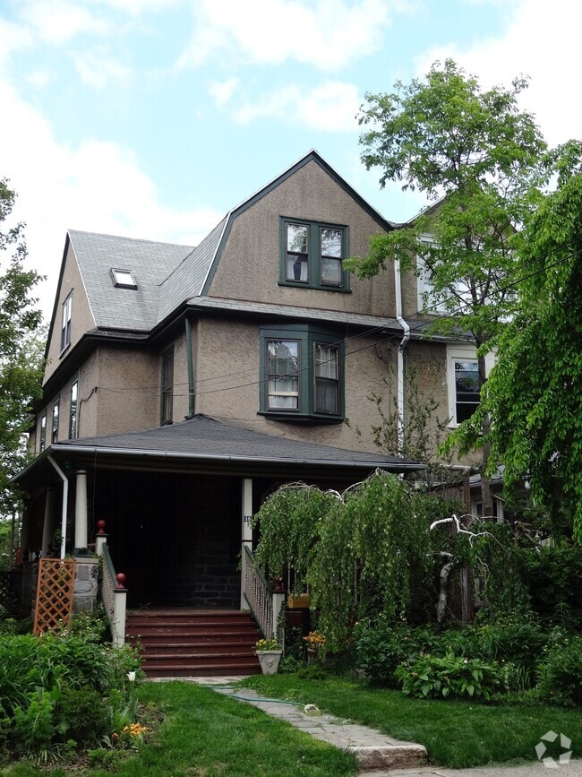 Building Photo - 18 Elliott Ave Unit #4 Rental