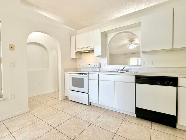 Photo - 4100 Mendenwood Ln