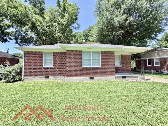 Building Photo - 3040 S Edgeware Rd