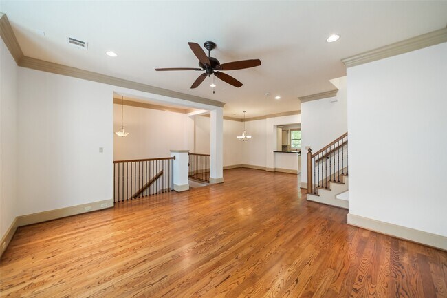 Photo - 4607 Regent Manor Dr