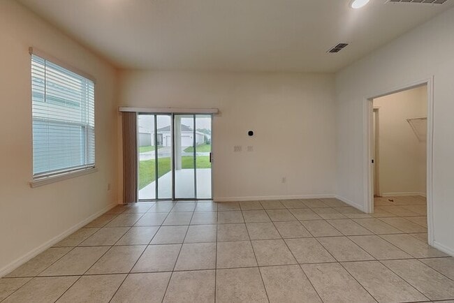 Photo - 1427 Flatwood St