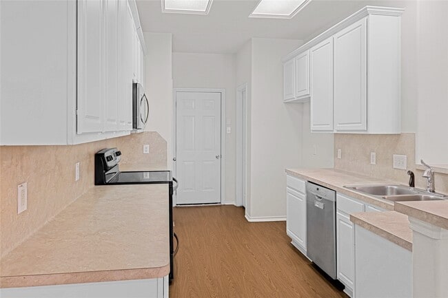 Photo - 6413 Dawson Creek Dr