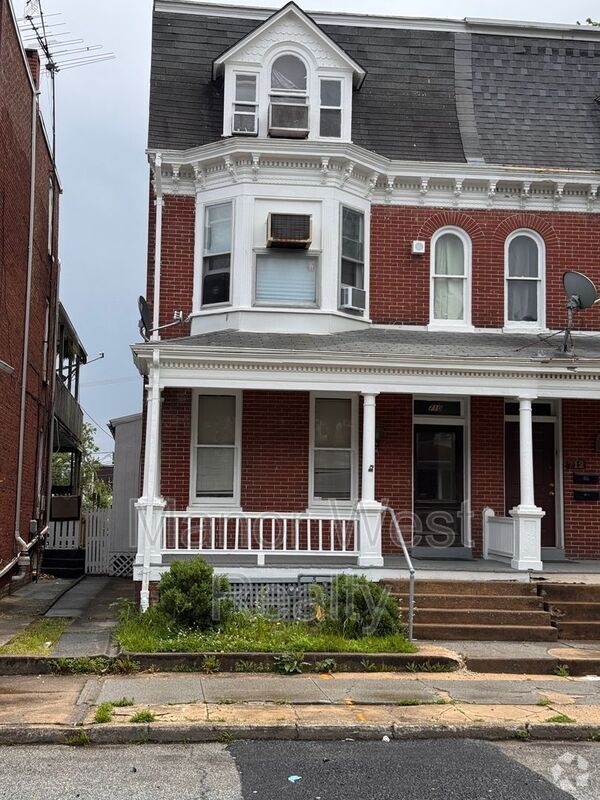 Building Photo - 710 Pennsylvania Ave Rental