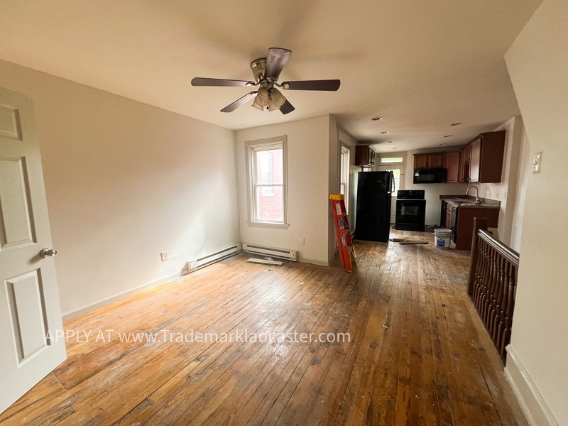 Photo - 353 S Ann St Unidad 2 Rental