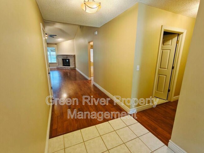 Photo - 1845 Weston Cir