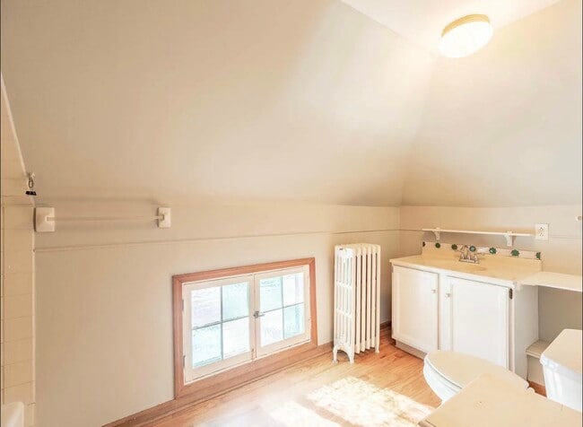 38 Crissey Ave