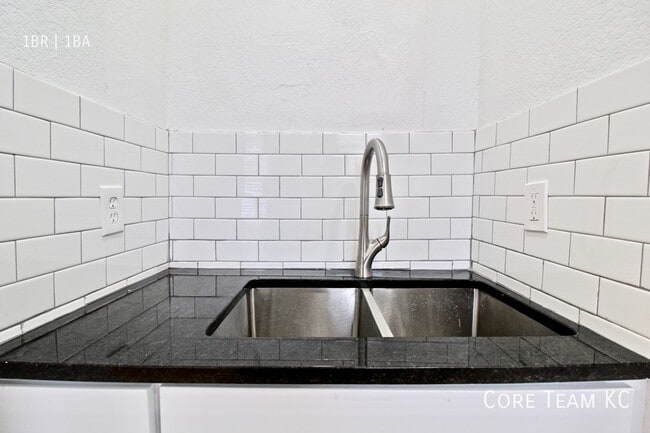 Photo - 712 Linwood Blvd Unit 718-2