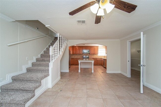 Photo - 6905 Palestine St Unit B