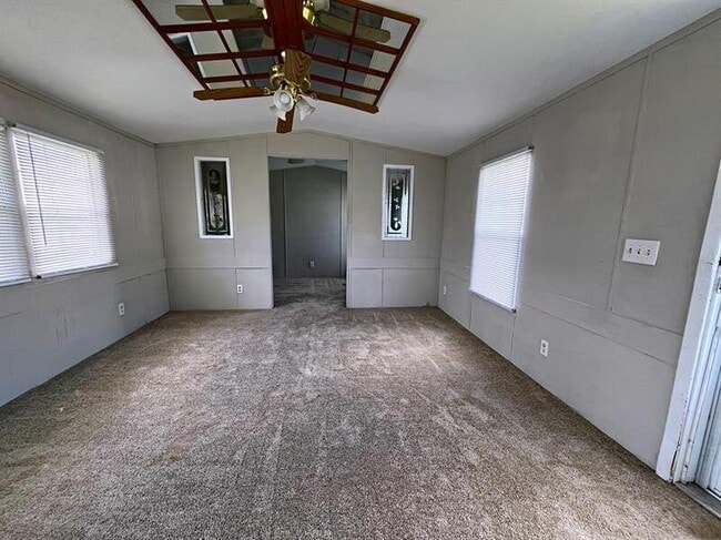 Photo - 4512 Rainbow Ln