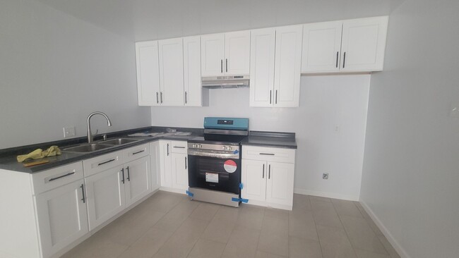 Photo - 2801 El Berrendo Ave Apartment Unit 2801  B El Berrendo Ave