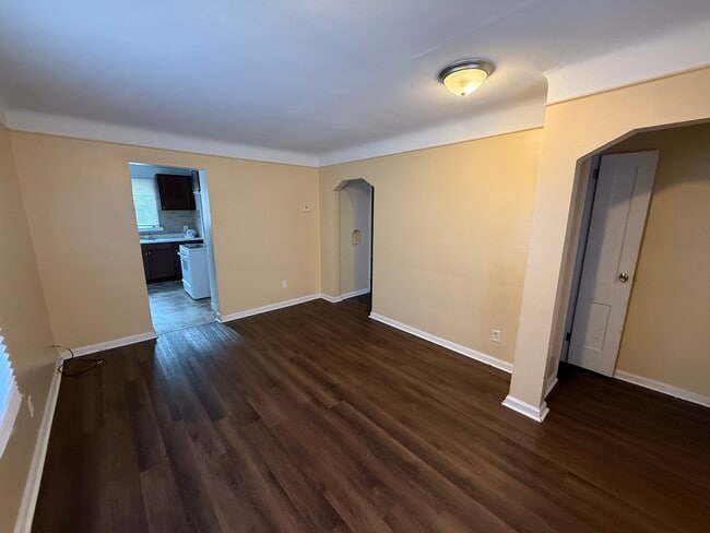 Photo - 18792 Kenosha St