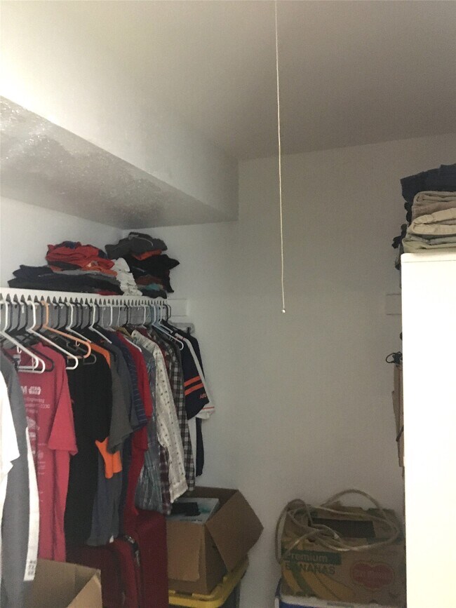 Photo - 5625 Antoine Dr Unit 607