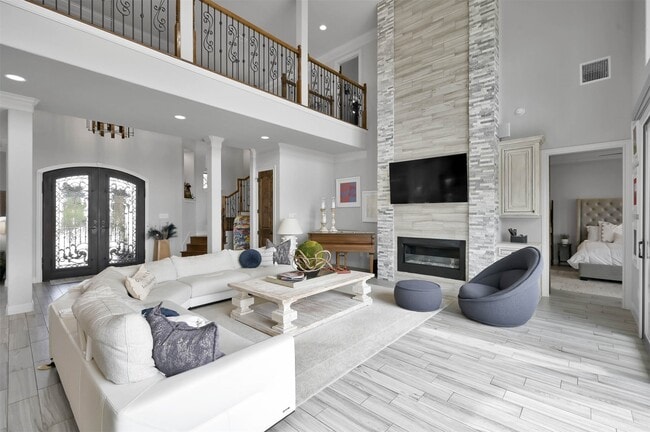Photo - 11683 Renaissance Dr