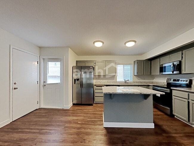 Photo - 17603 108th St Ct E