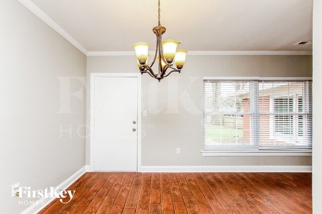 Photo - 240 Palaside Dr NE