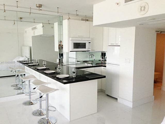 Photo - 100 Lincoln Rd Unit 1112