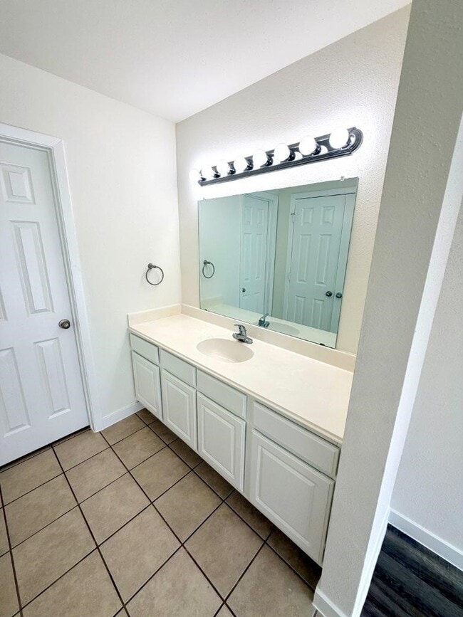 Photo - 11983 Bob White Dr Unidad 848