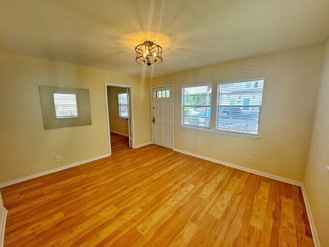 Photo - Newly remodeled Licolnville cottage in his...