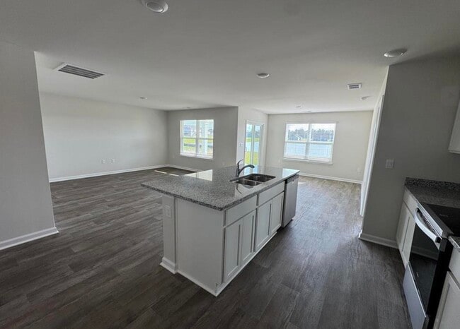 Photo - 403 Acosta Cir