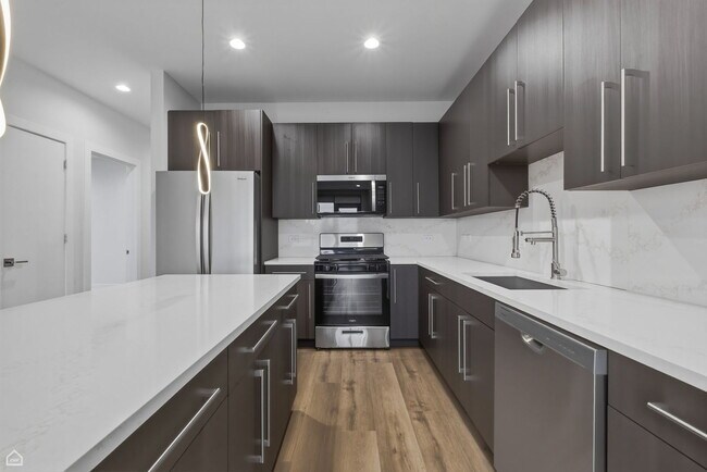 Photo - 2357 N Washtenaw Ave Unit 204