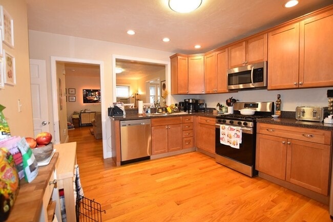 Photo - 23 Sawin St Unidad 23