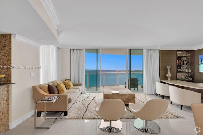 Building Photo - 1800 N Bayshore Dr Unit 3101 Rental