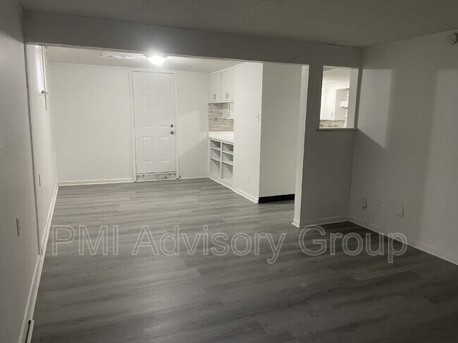 Photo - 2021 SW Mission Ave Unit 8