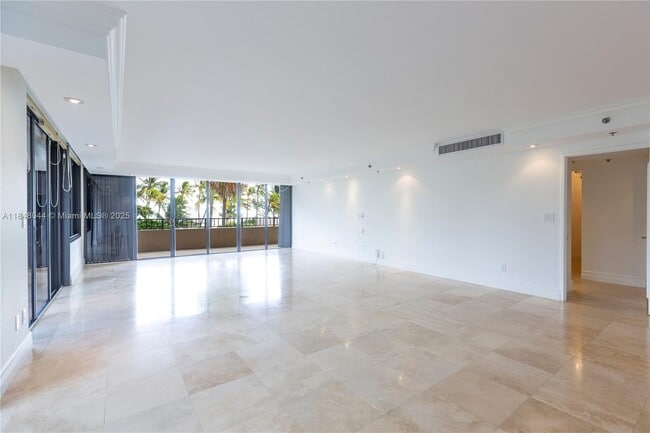 Photo - 251 Crandon Blvd Unit 243