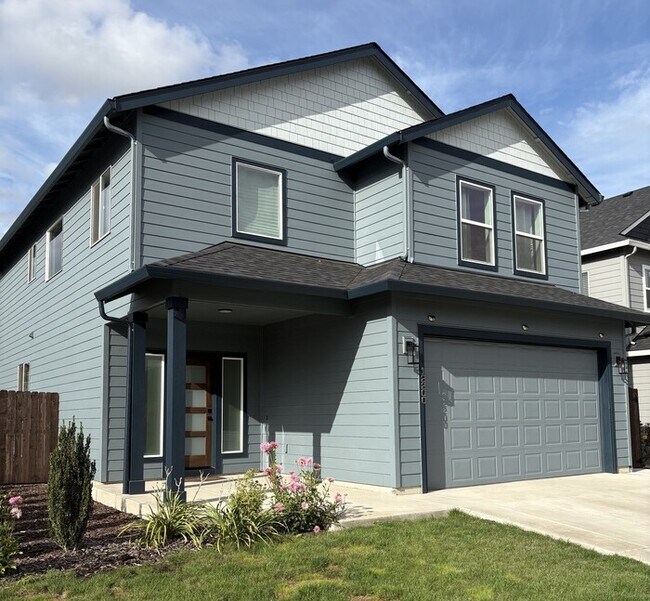 FOUR BEDROOM HOUSE IN VANCOUVER